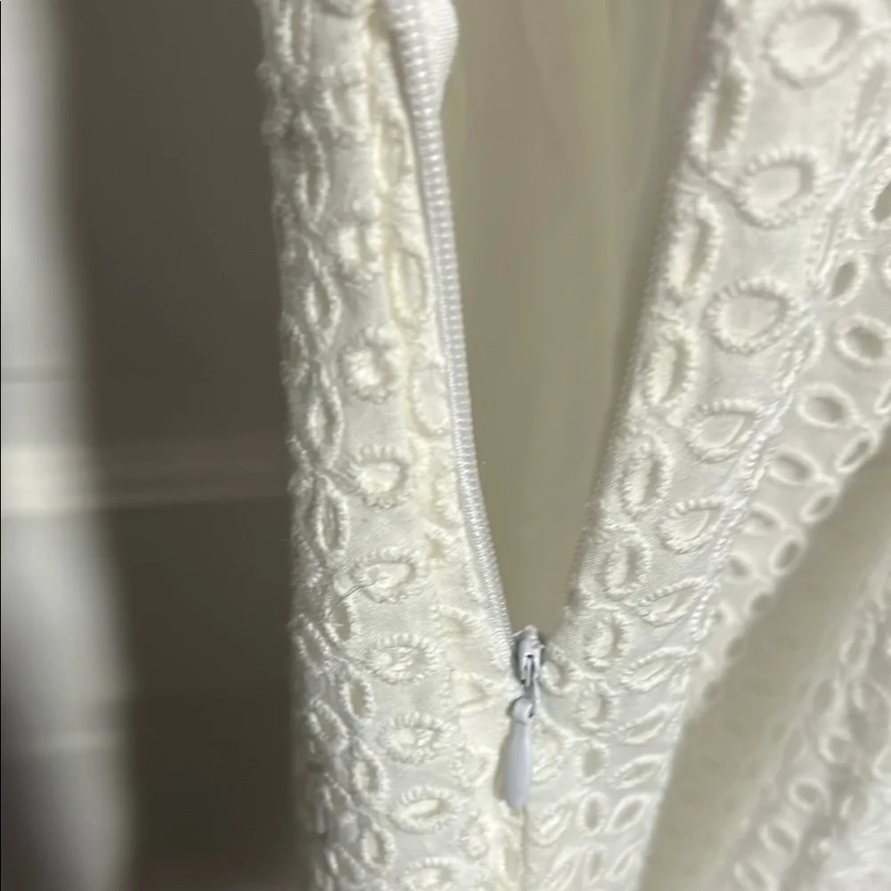 Banana Republic Elegant White Sleeveless Dress